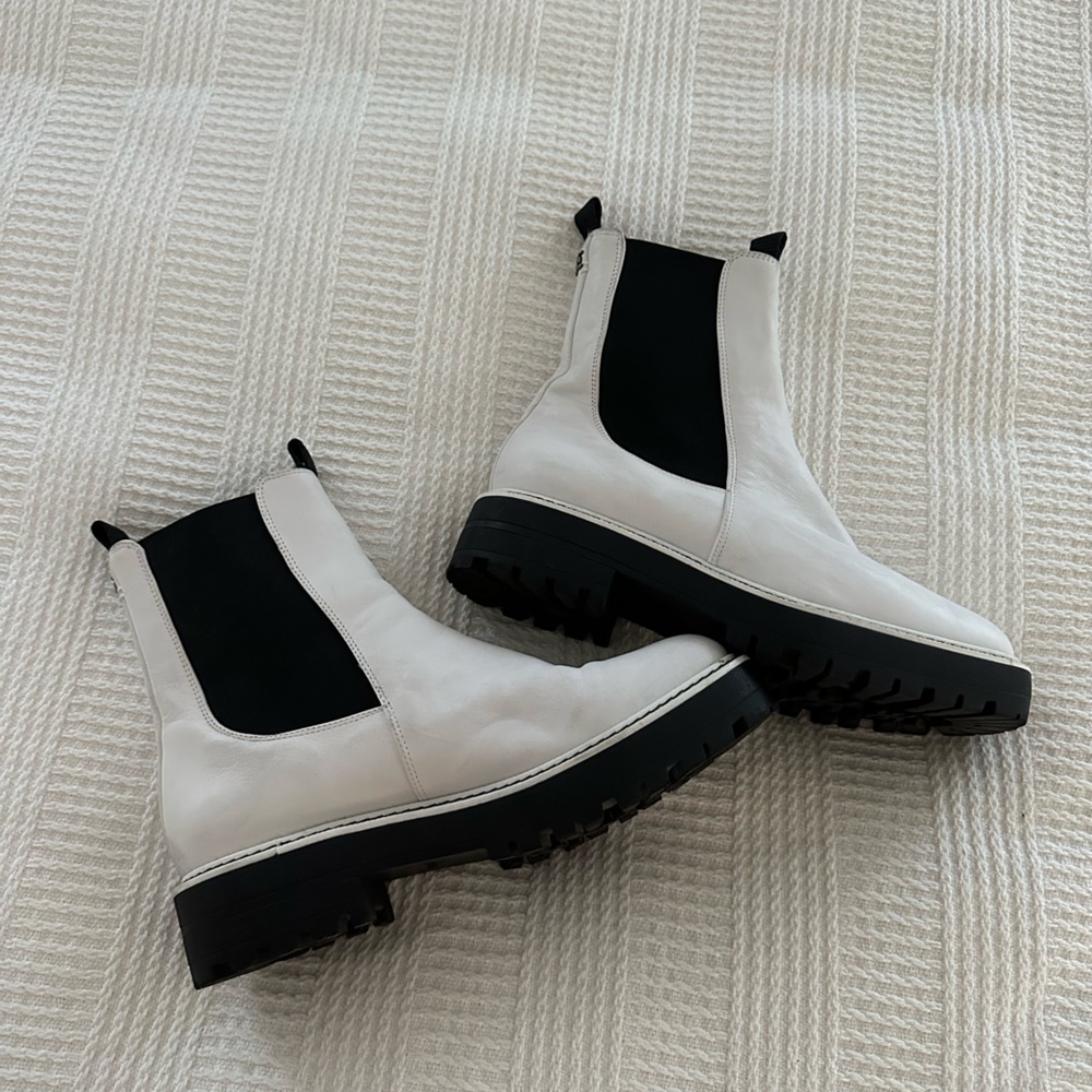Sam Edelman White Boots